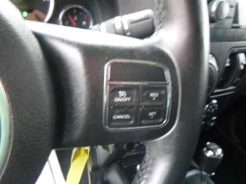 Used 2015 Jeep Wrangler Sport image 23