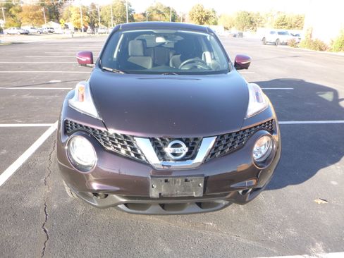 Used 2016 Nissan Juke SV AWD/4WD image 3