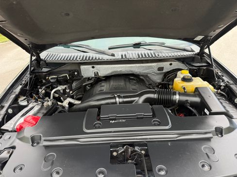 Used 2016 Ford Expedition 2WD image 18