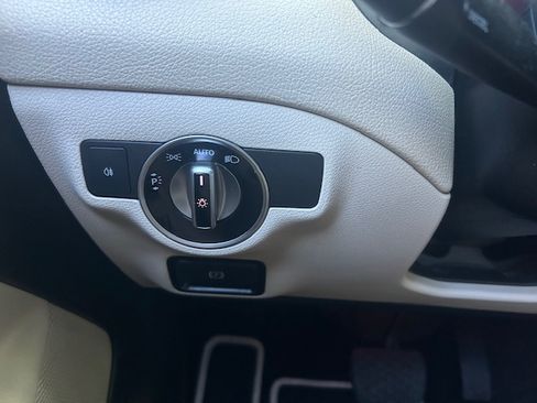 Used 2019 Mercedes-Benz CLA 250 UNAVAIL image 13