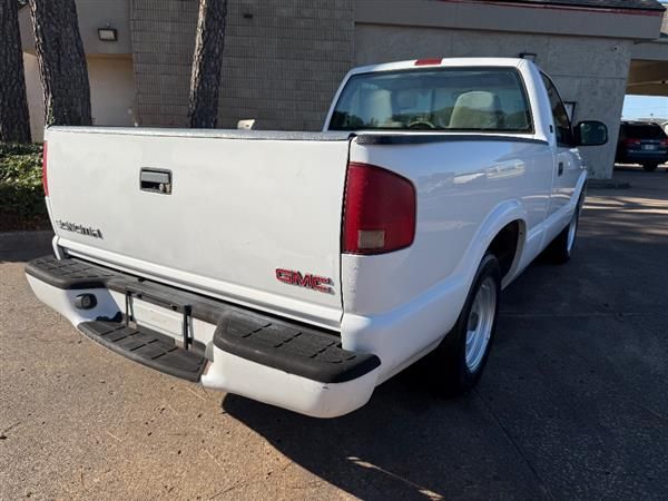 Used 2003 GMC Sonoma SL RWD image 4