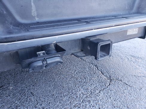 Used 2022 Chevrolet Express 2500 image 9