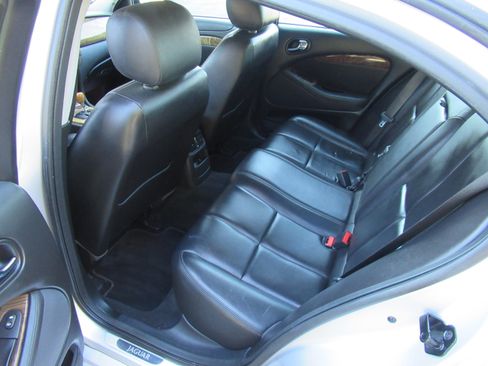 Used 2005 Jaguar S-TYPE 3.0 image 18