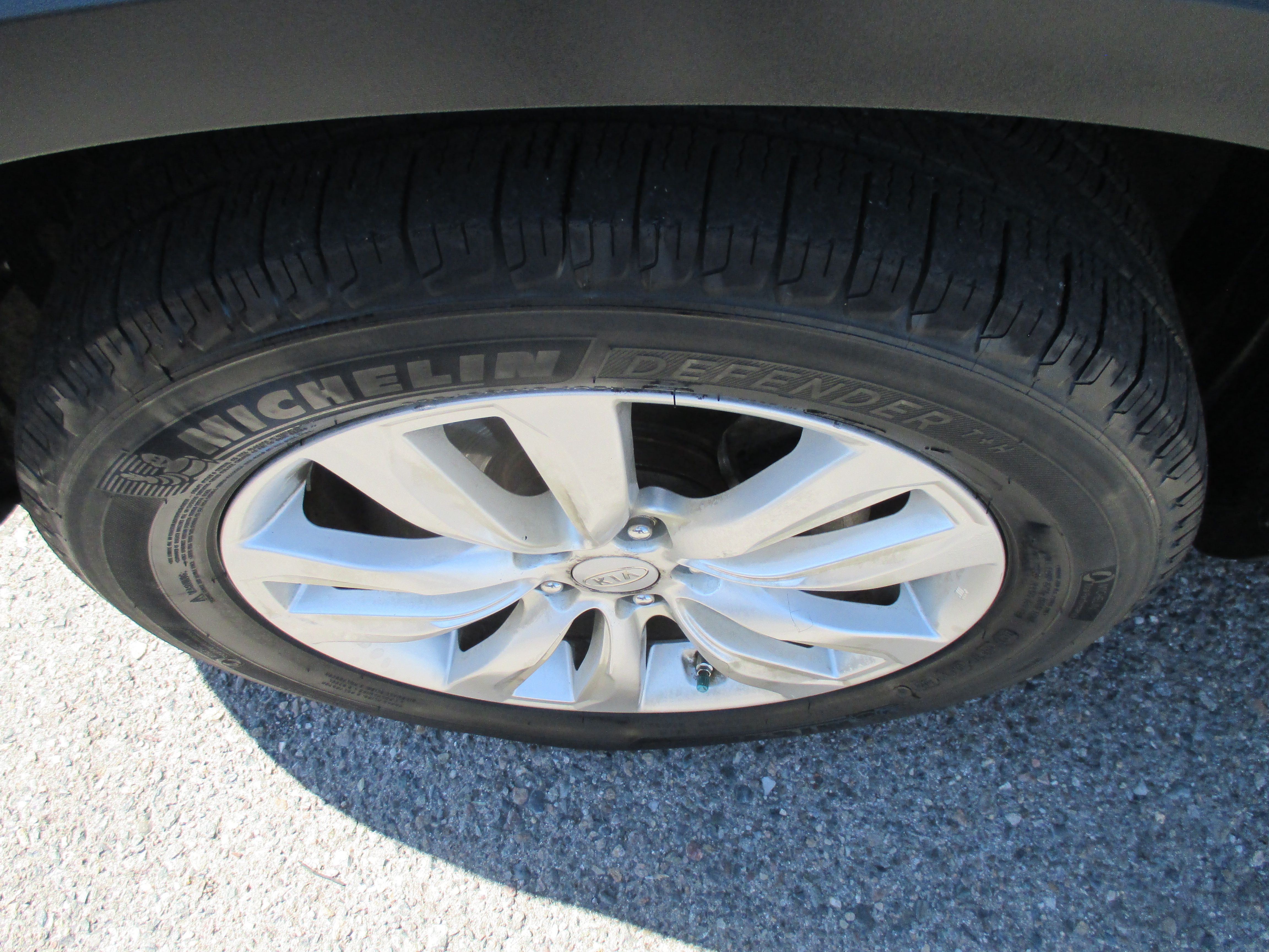 Used 2011 Kia Sorento LX w/ Convenience Package FWD image 18