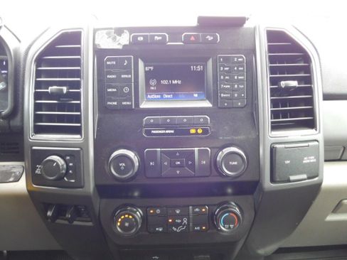 Used 2019 Ford F250 4x4 Crew Cab Super Duty image 15