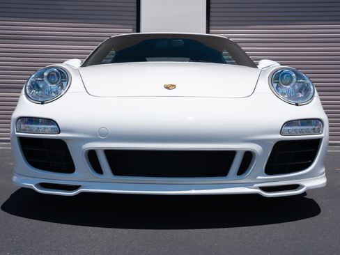 Used 2011 Porsche 911 Carrera GTS Coupe RWD image 16