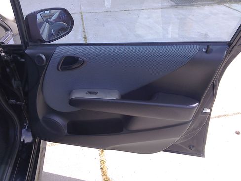 Used 2008 Honda Fit Sport image 11