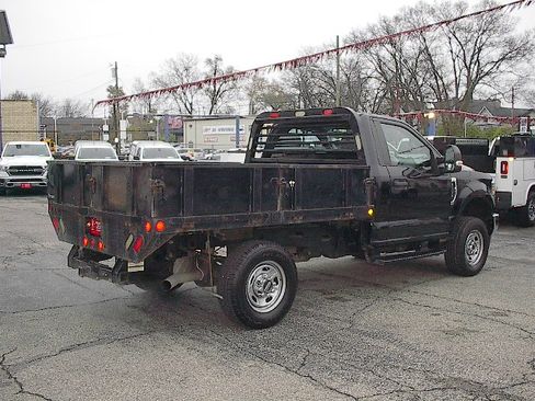 Used 2019 Ford F250 XL image 4