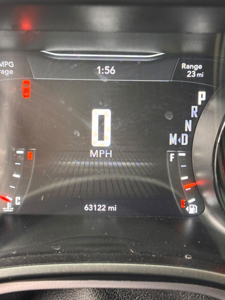 Used 2022 Dodge Challenger R/T RWD image 2