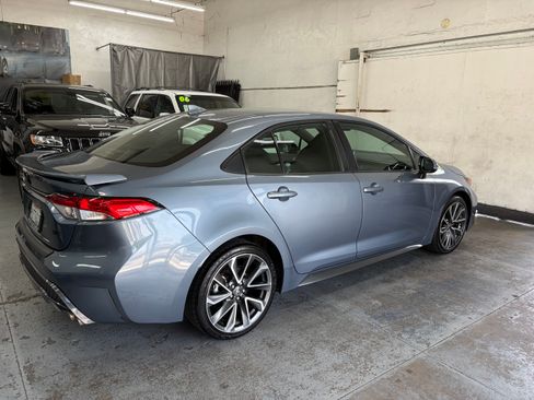 Used 2021 Toyota Corolla SE Sedan w/ Premium Package FWD image 6