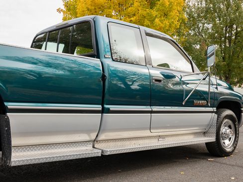 Used 1996 Dodge Ram 2500 Truck SLT image 16