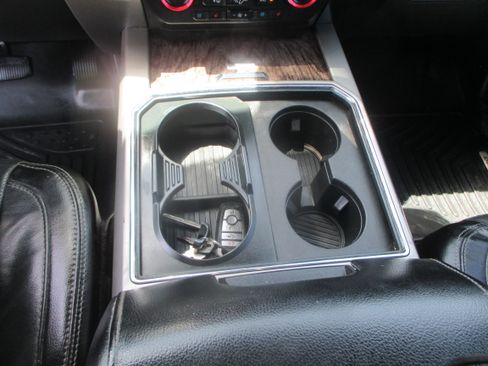 Used 2018 Ford F350 4x4 Crew Cab Super Duty image 14