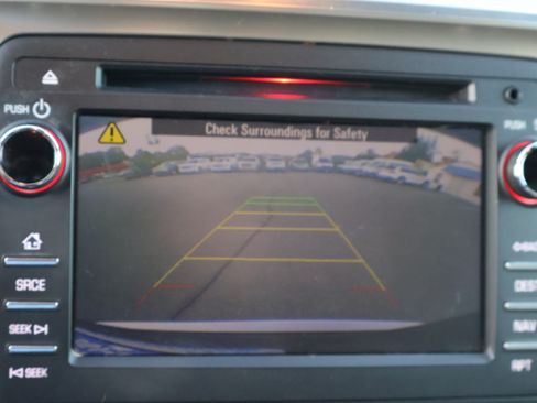 Used 2014 GMC Acadia Denali image 29