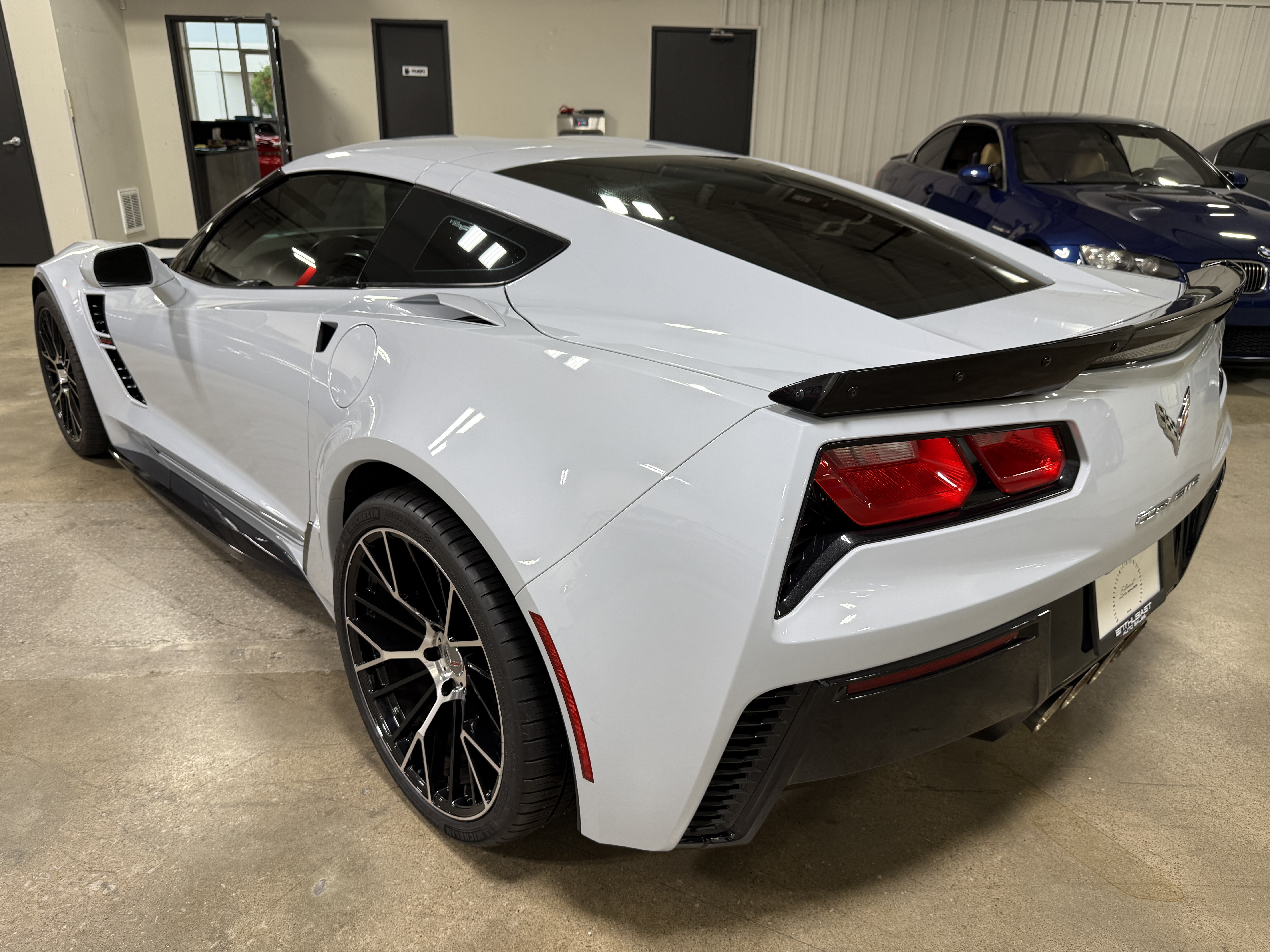 Used 2019 Chevrolet Corvette Grand Sport Coupe w/ 2LT RWD image 15