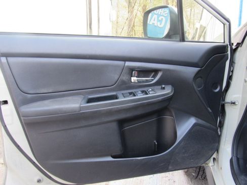 Used 2013 Subaru XV Crosstrek 2.0i Limited AWD/4WD image 13
