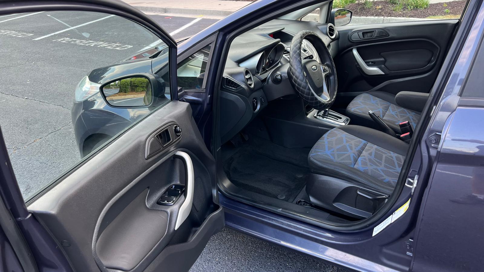 Used 2013 Ford Fiesta SE Sedan FWD image 9