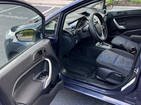 Used 2013 Ford Fiesta SE Sedan FWD image 9