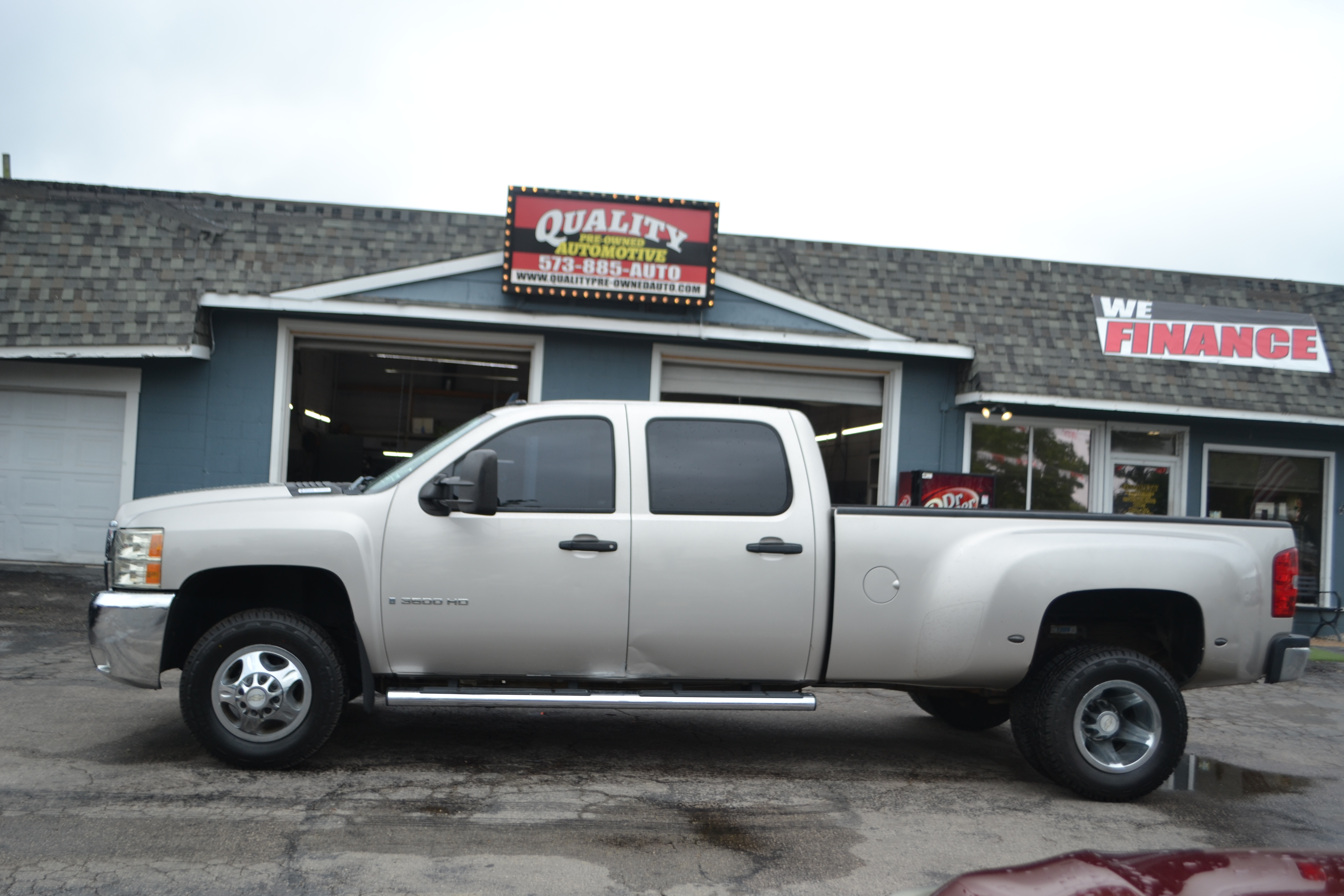Used 2008 Chevrolet Silverado 3500 4x4 Crew Cab image 1