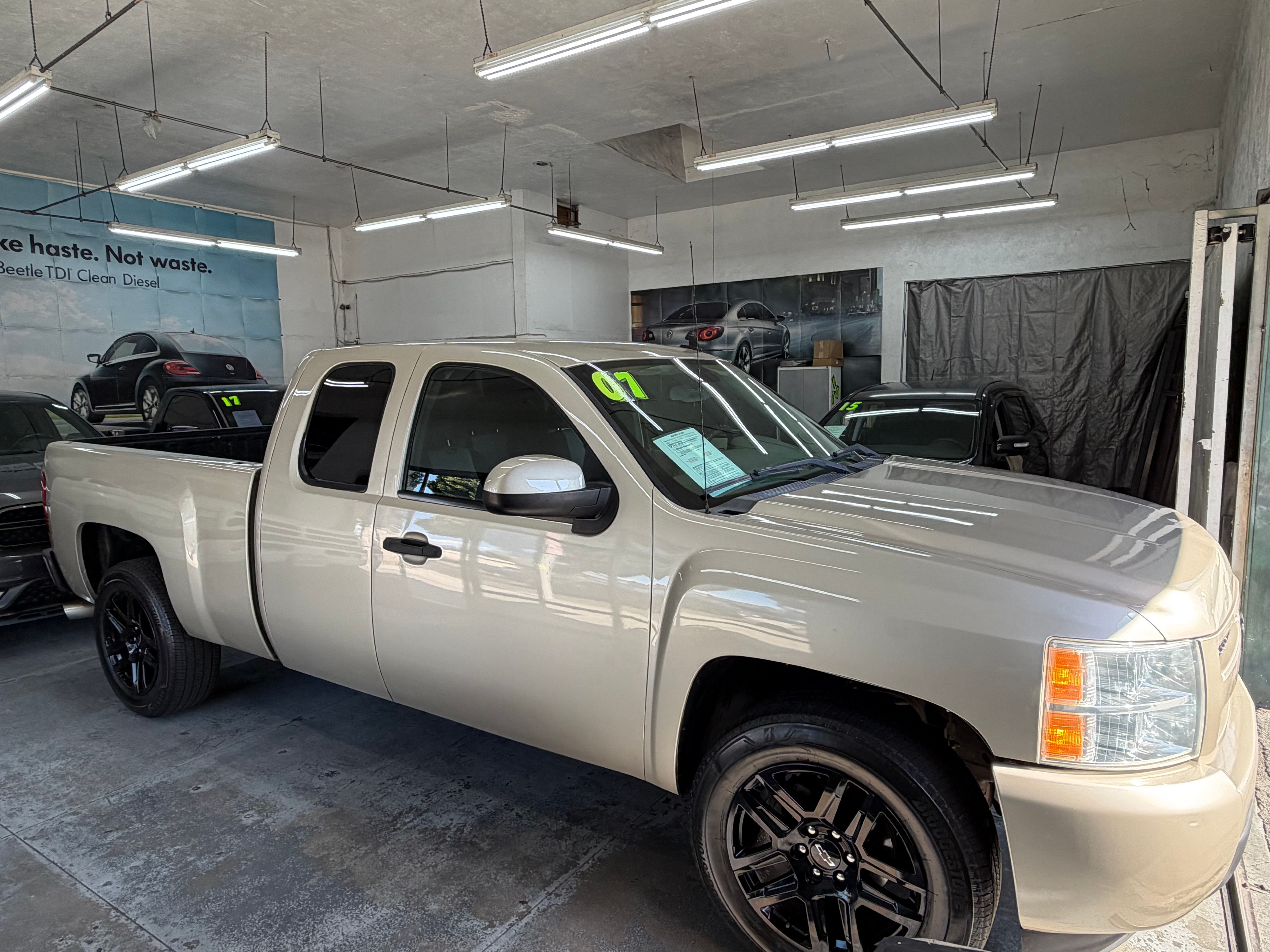 Used 2007 Chevrolet Silverado 1500 2WD Extended Cab image 7