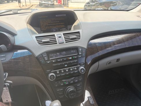 Used 2013 Acura MDX w/ Technology & Entertainment AWD/4WD image 18