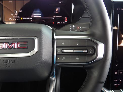 Used 2026 GMC Acadia FWD Elevation image 27