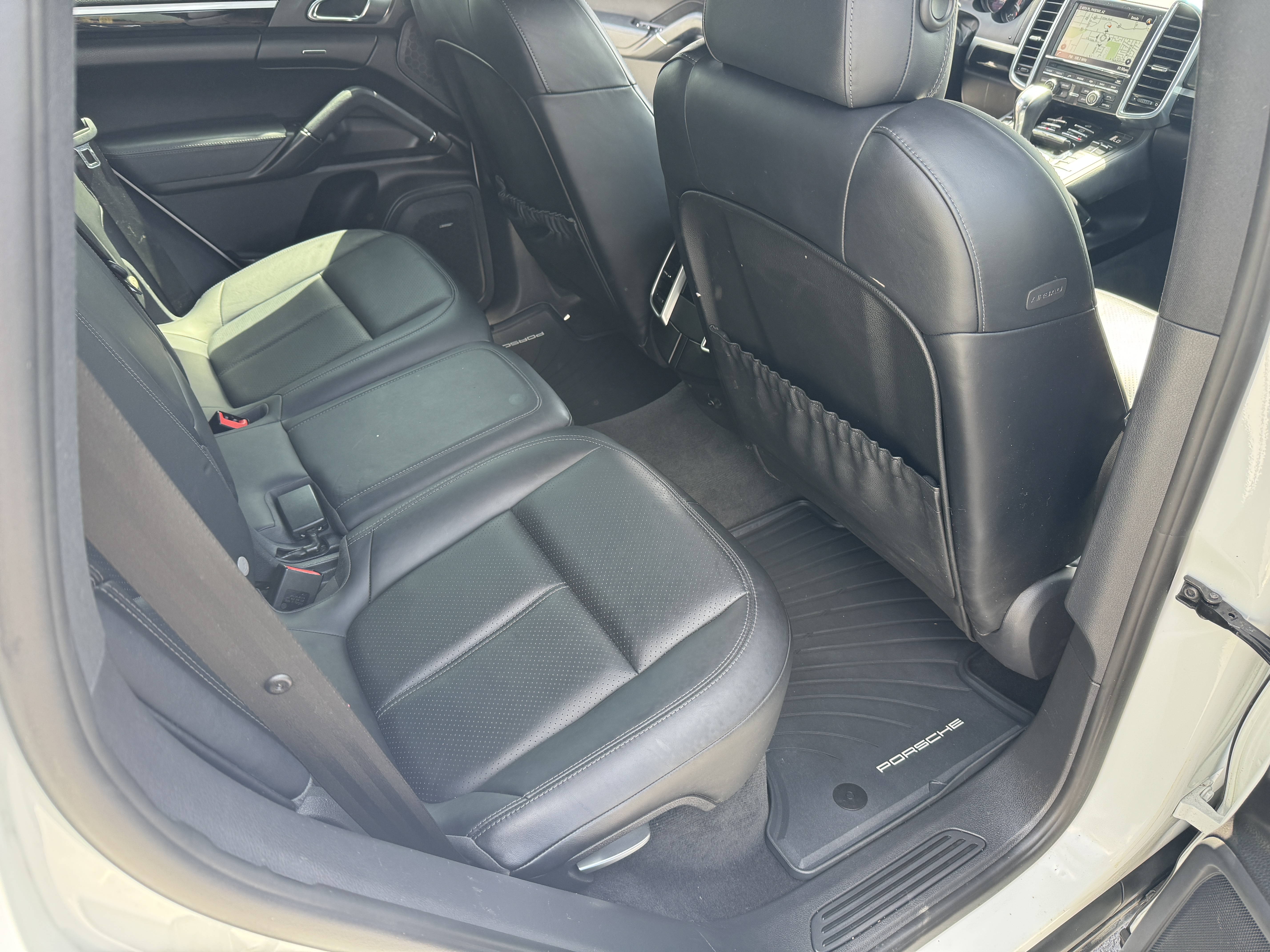 Used 2014 Porsche Cayenne UNAVAIL AWD/4WD image 22