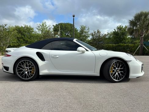 Used 2014 Porsche 911 Turbo S Cabriolet AWD/4WD image 6