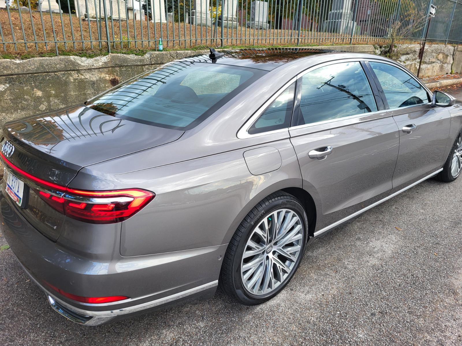 Used 2019 Audi A8 L 4.0T w/ LUXURY PACKAGE AWD/4WD image 5