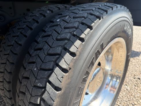 Used 2015 Ford F550 2WD Regular Cab Super Duty image 15