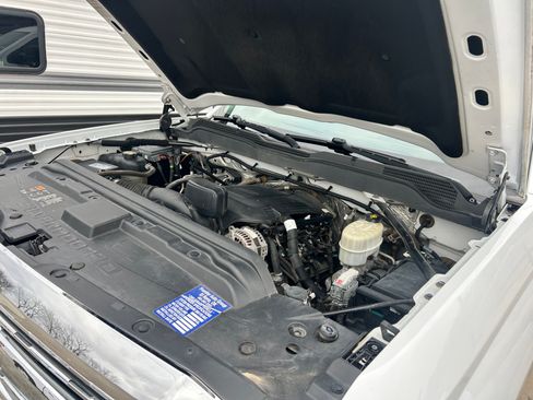 Used 2017 Chevrolet Silverado 2500 image 31