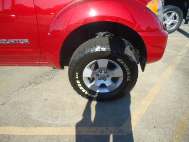 Used 2012 Suzuki Equator 2WD Extended Cab image 6