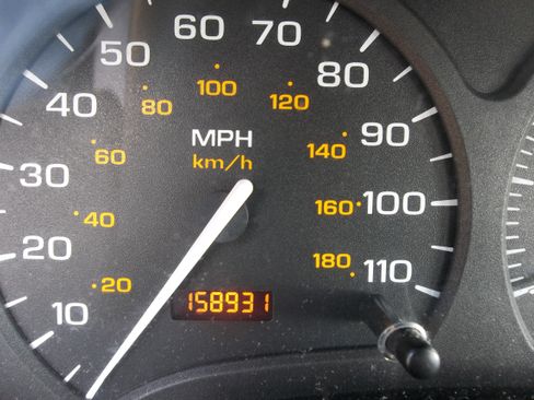 Used 2002 Saturn S-Series SL1 Sedan FWD image 4