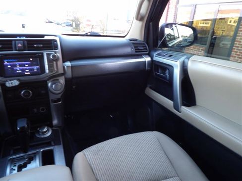 Used 2014 Toyota 4Runner SR5 image 24