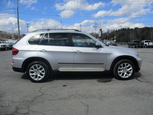 Used 2013 BMW X5 xDrive35i image 5