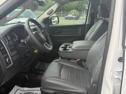 Used 2018 RAM 1500 2WD Crew Cab ST image 8
