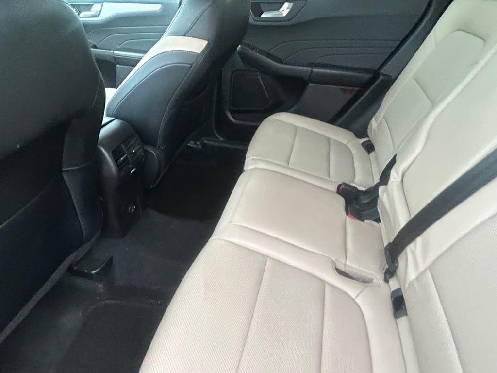 Used 2021 Ford Escape FWD SEL image 9