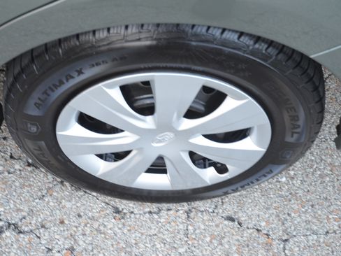 Used 2014 Subaru Impreza 2.0i Sedan AWD/4WD image 21