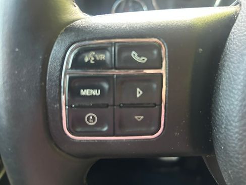 Used 2013 Jeep Wrangler 4WD Unlimited Sahara image 9
