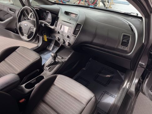 Used 2016 Kia Forte EX image 14