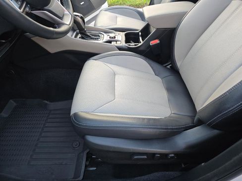 Used 2021 Subaru Forester Limited image 23