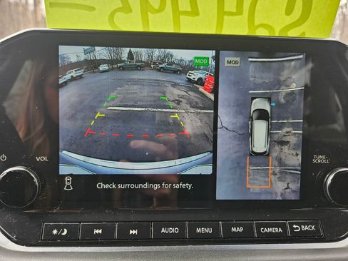 Used 2022 Nissan Rogue SL AWD/4WD image 10