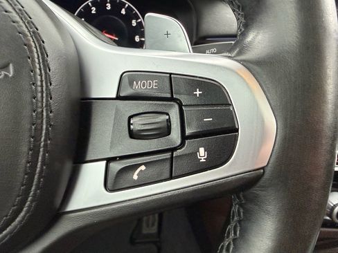 Used 2019 BMW M550i xDrive image 32