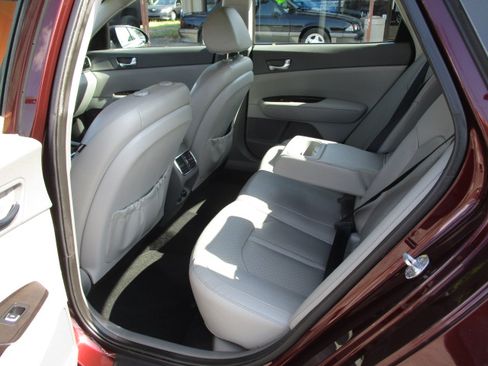 Used 2016 Kia Optima EX image 22