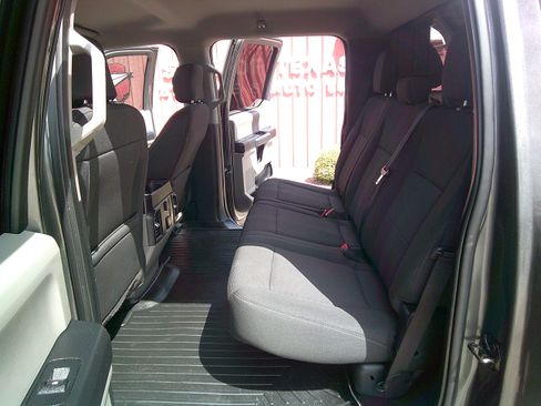 Used 2018 Ford F150 STX image 7