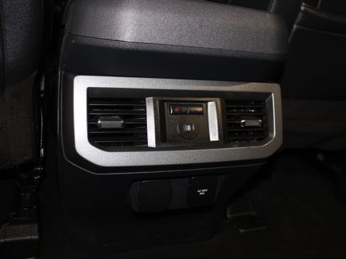 Used 2023 Ford F250 Lariat image 36