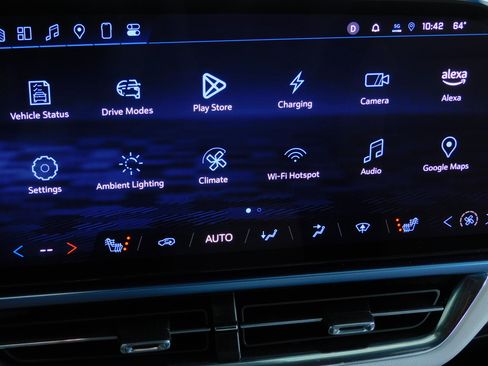 Used 2025 Chevrolet Equinox EV LT image 6