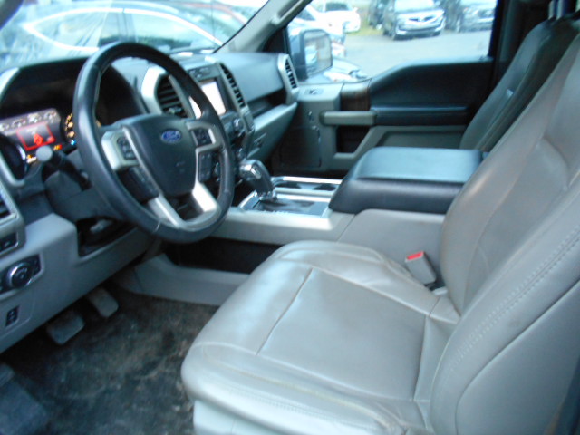 Used 2017 Ford F150 4x4 SuperCrew Lariat image 5