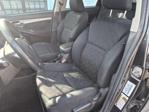 Used 2009 Pontiac Vibe UNAVAIL FWD image 5