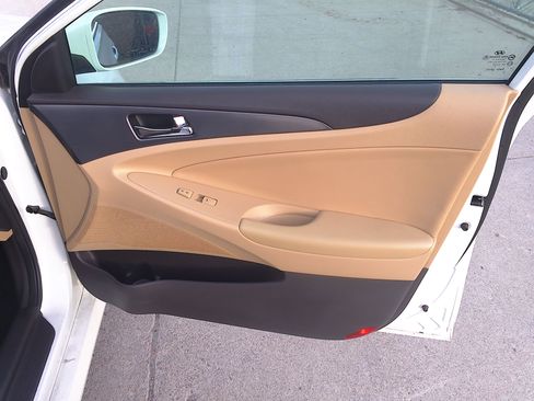 Used 2012 Hyundai Sonata Blue image 11