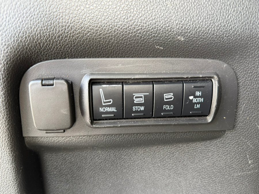 Used 2013 Ford Explorer Limited FWD image 39